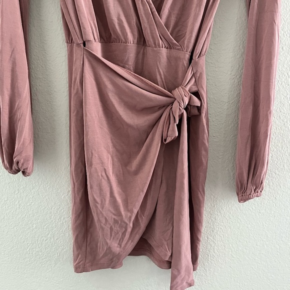 NWT LOVERS AND FRIENDS | Front Wrap Tie Summer Emmy Mini Dress in Mauve | Size S - Picture 5 of 9